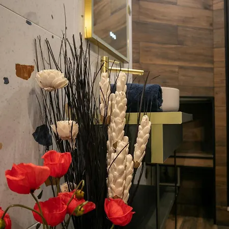 Duchesse Flat Center Lovely Place B2 Апартаменты *